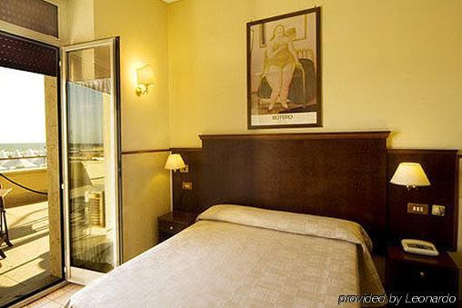 Hotel Belvedere ليدو دي أوستيا الغرفة الصورة